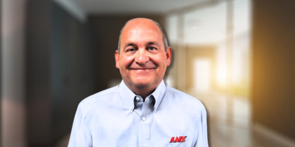 James Riddle – Directeur régional des ventes pour la côte ouest et le Canada